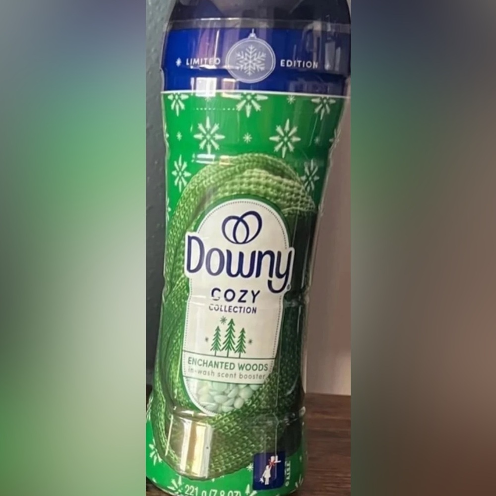 Downy Limited Edition Cozy Collection Enchanted Woods Scent Booster Beads New!